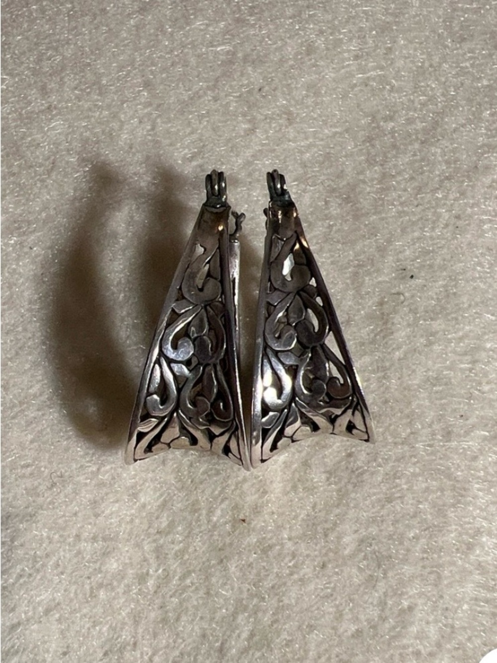 Vin 925 Sterling Silver Filigree Triangle Drop Earrings